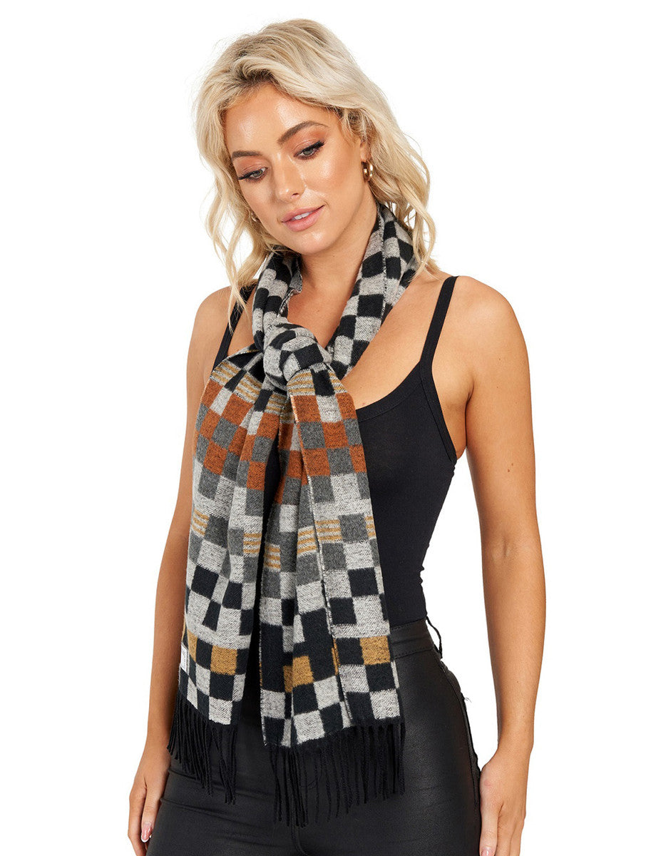 Soft Motif Fringed Scarf - Black White & Tan