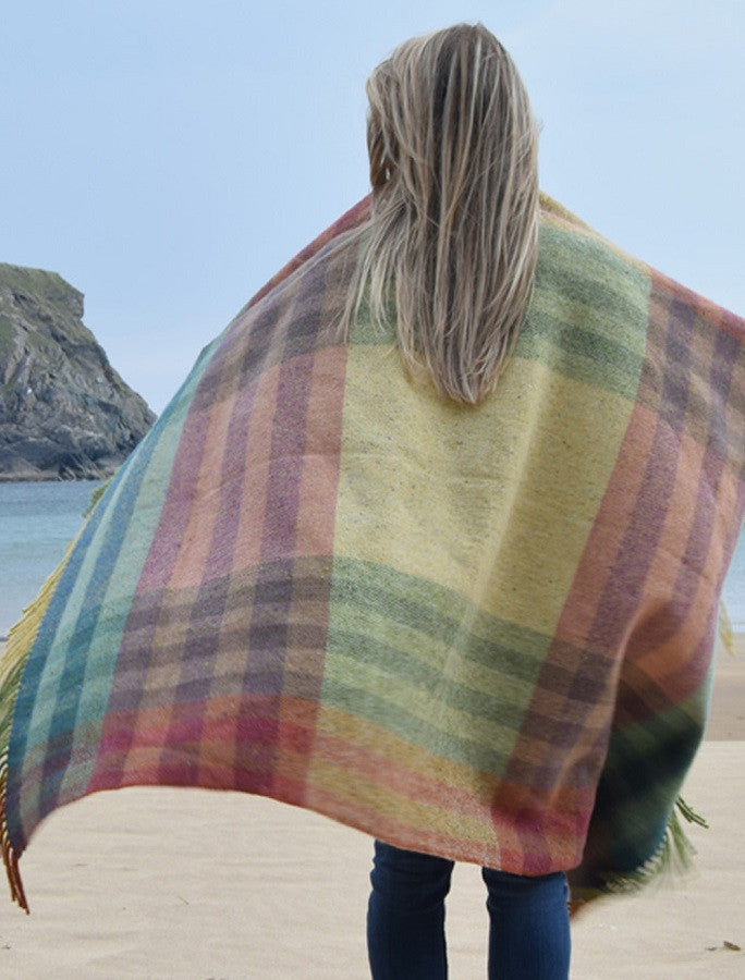 Handwoven Donegal Tweed Tripoli Throw - Blush