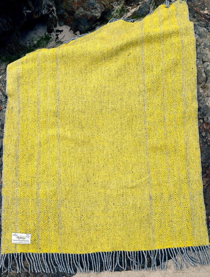Donegal Tweed Large Undulating Twill Throw - Primrose
