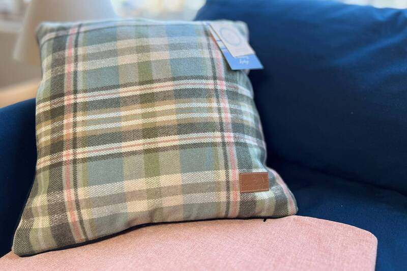 Green Tweed Cushion Cover