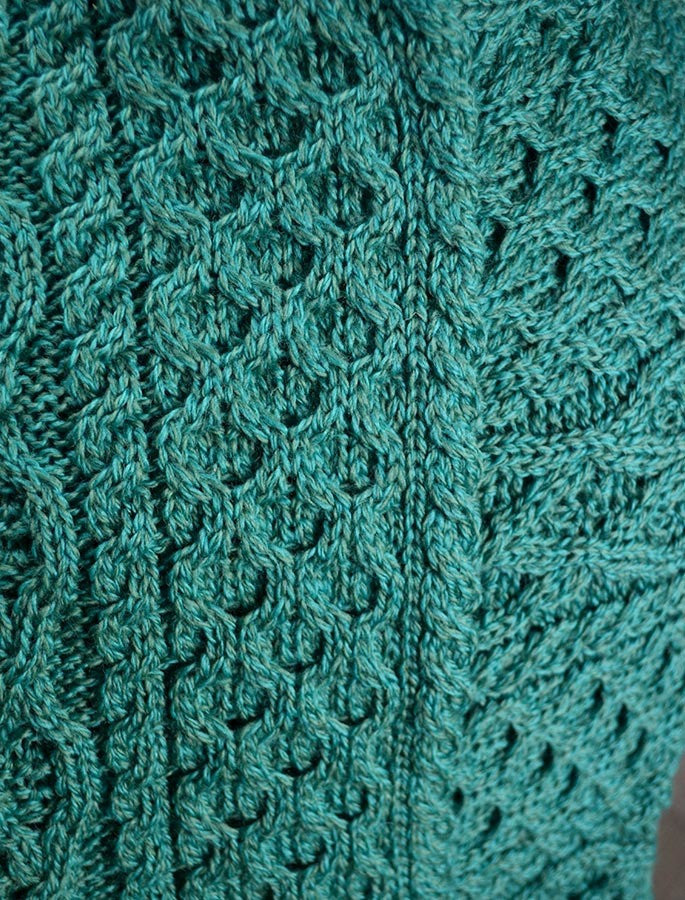 Cable Aran Wrap - Pattern Detail