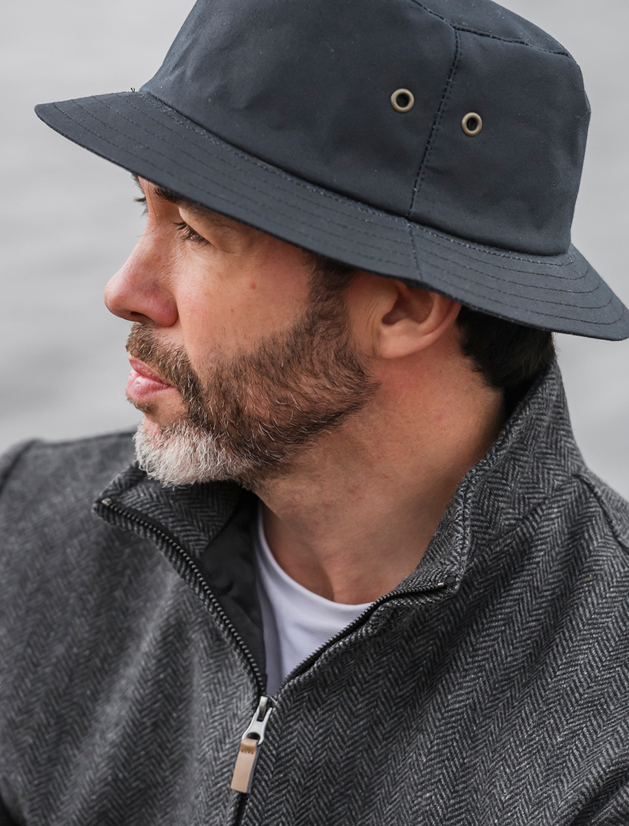 Waxed Walking Hat - Navy