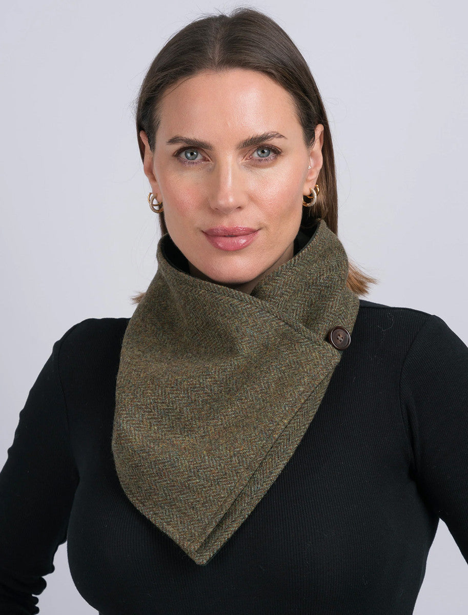 Luxurious Wool Tweed Snood - Moss Green