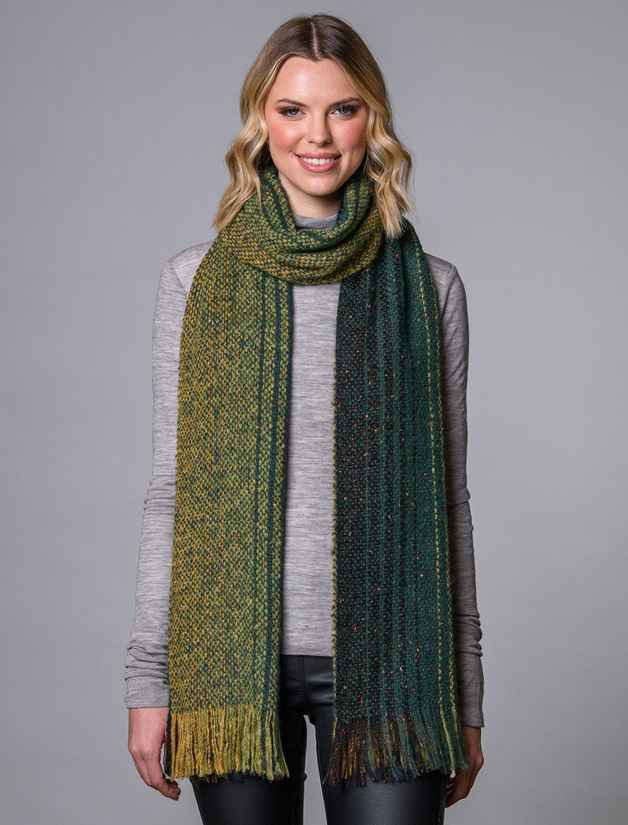 Islander Stole - Green & Black