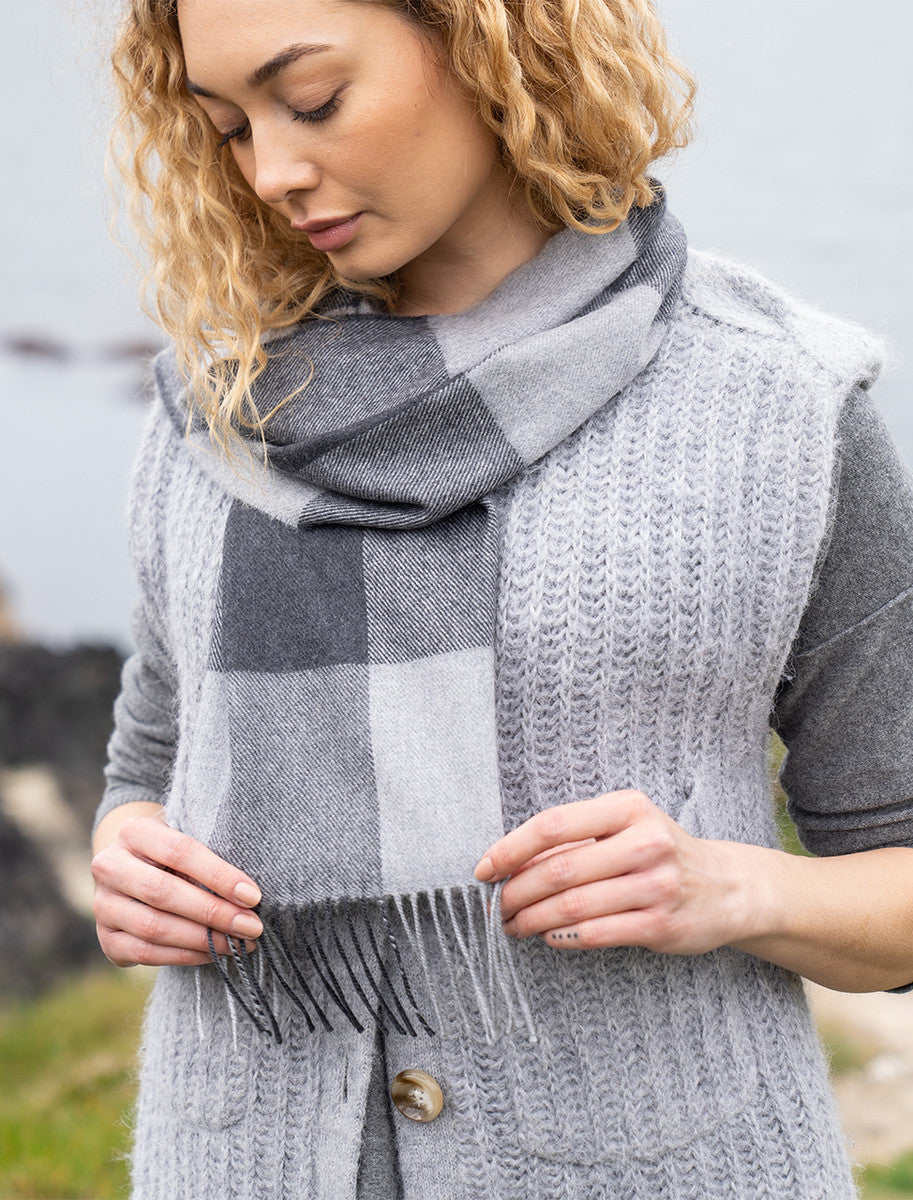 Fine Merino Plaid Scarf - Shades of Grey