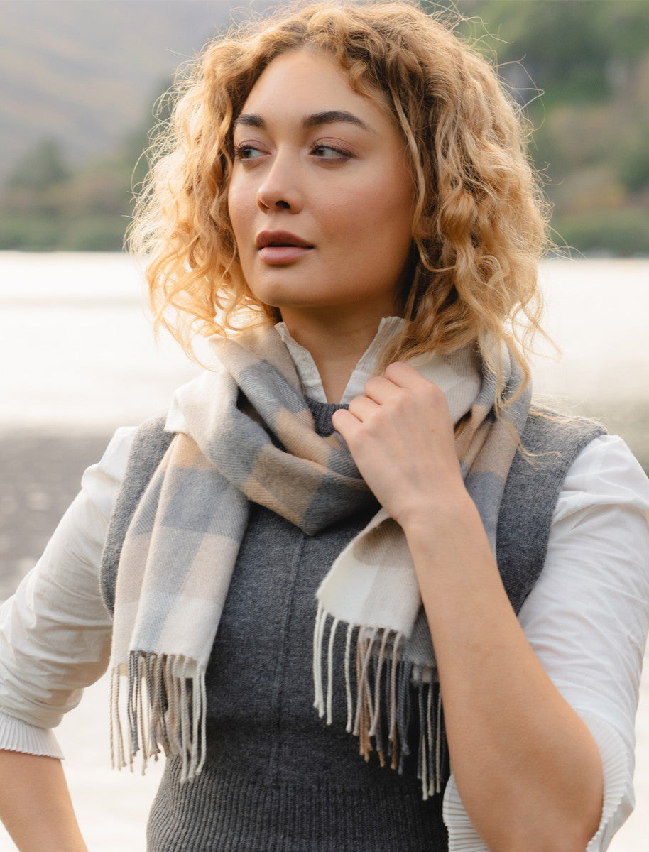 Fine Merino Plaid Scarf - Camel Grey & White