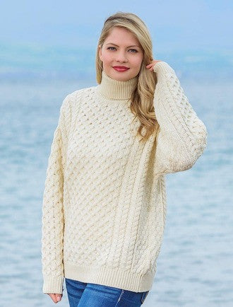 Merino Wool Turtleneck Sweater - Natural White