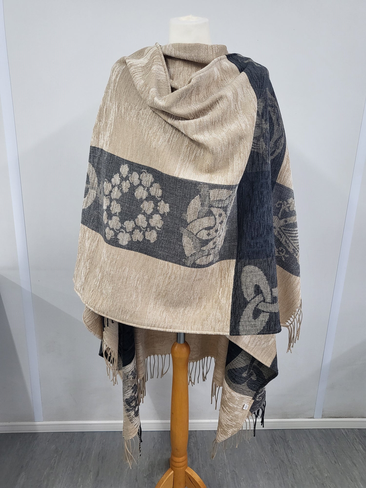 Lambswool Celtic Ruana Wrap