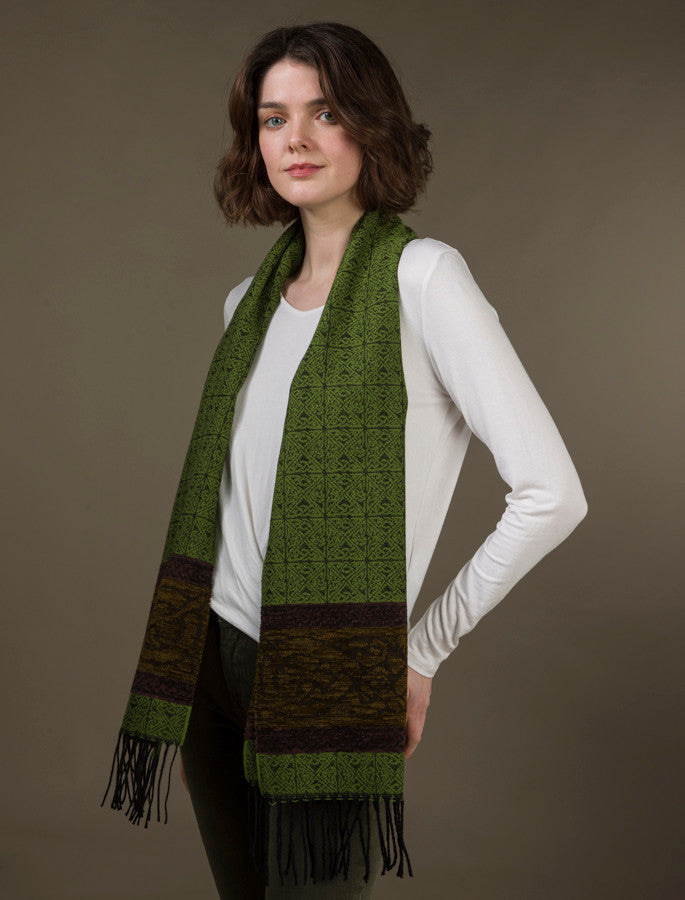 Celtic Dogs Pattern Scarf - Eire