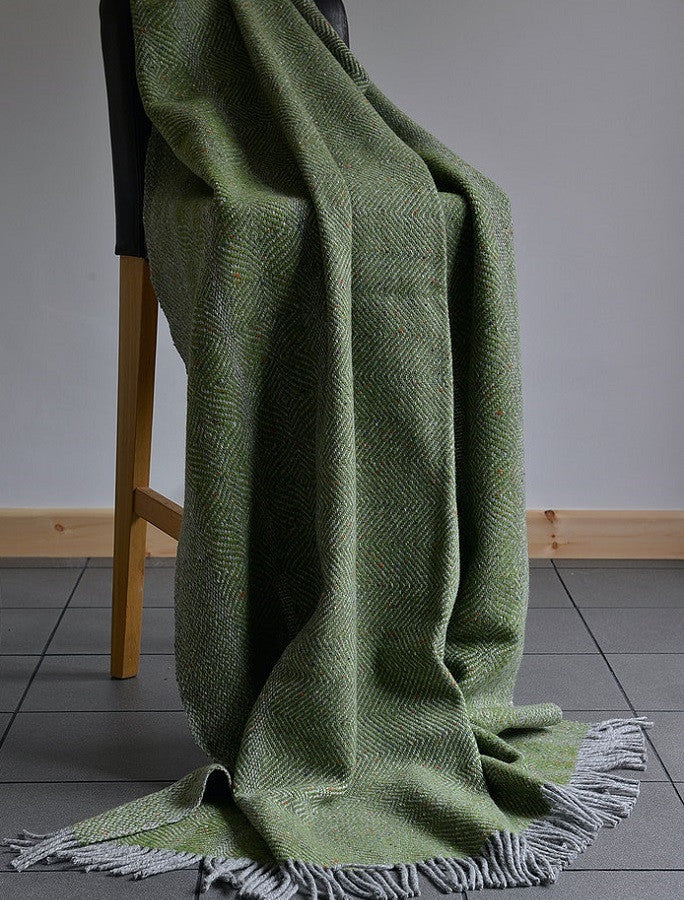 Donegal Tweed Large Undulating Twill Throw - Watercress