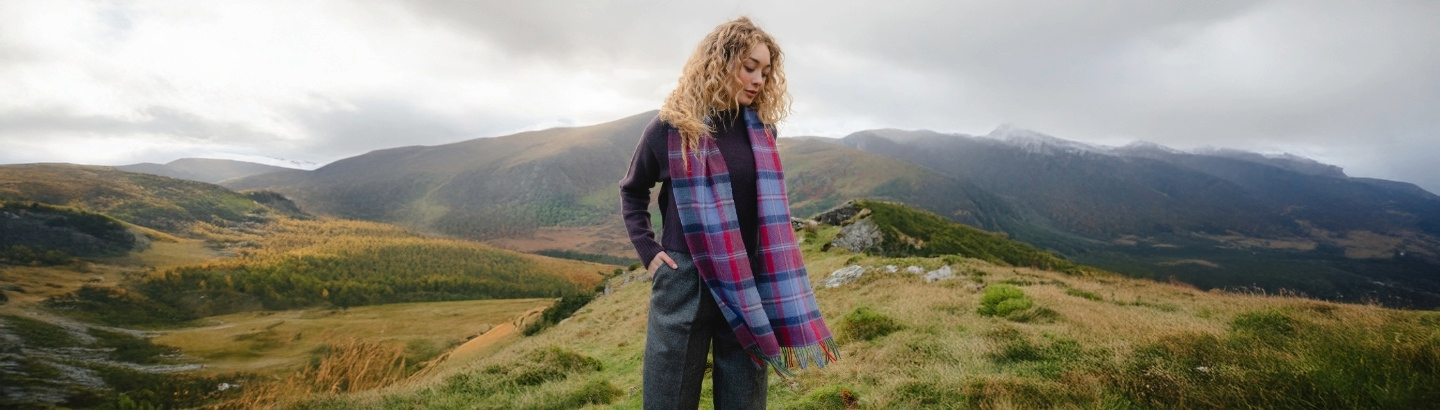 Women's Lambswool Scarves