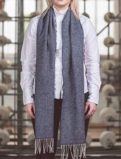 Lambswool Scarf - Navy &amp; Cream Herringbone 