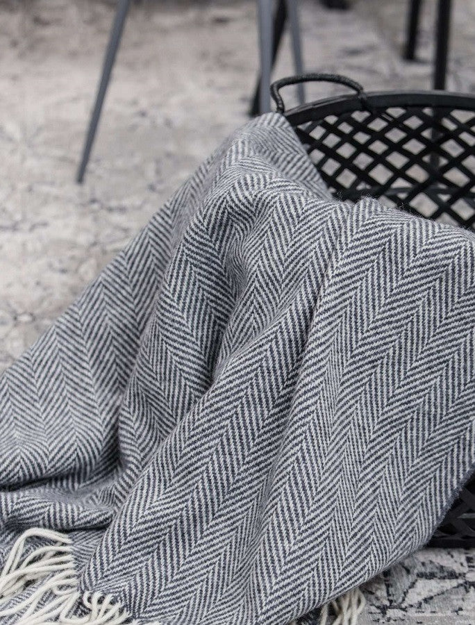 Wool and Cashmere Throw - Grey &amp; White Herringbone 