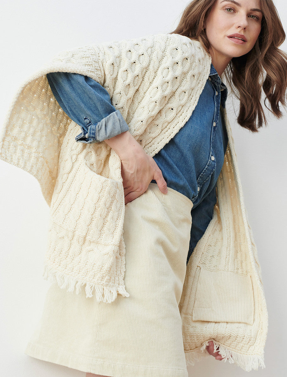 Aran Shawl Wrap with Pockets – Natural White 
