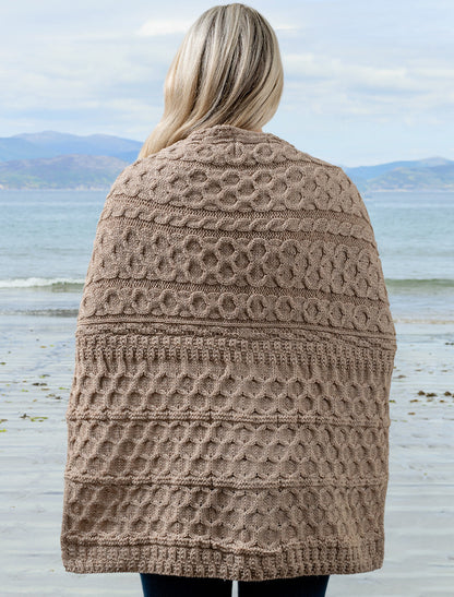 Aran Shawl Wrap with Pockets – Wicker 