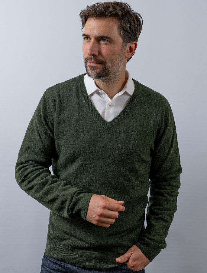 Mens Lambswool V-Neck Sweater - Green 