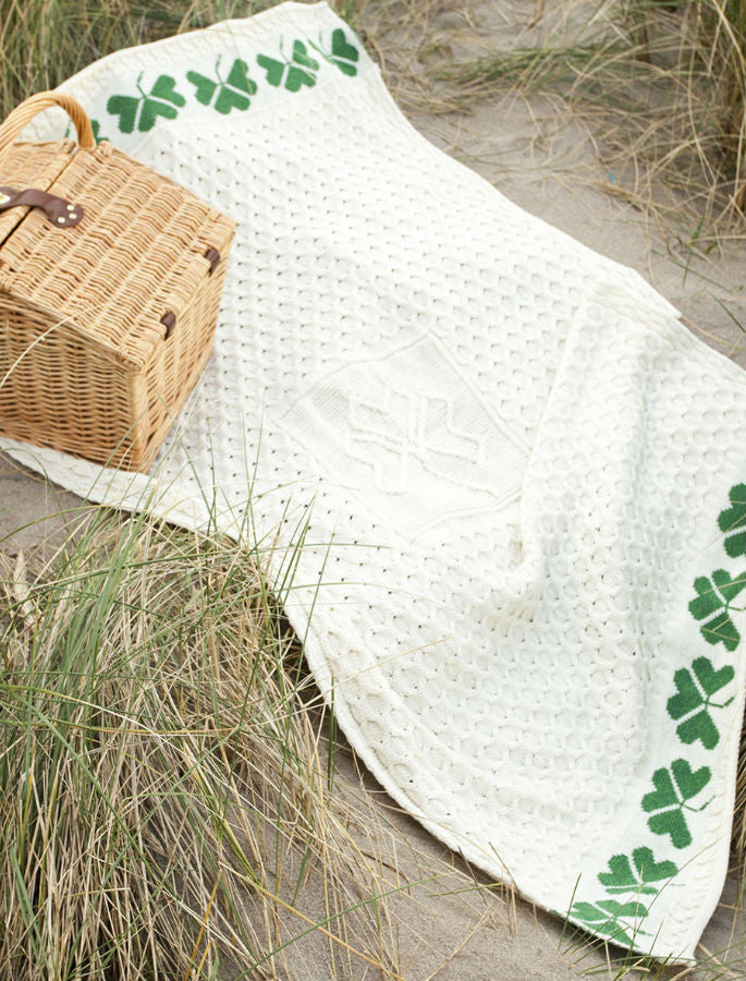 Medium Merino Shamrock Throw - White 