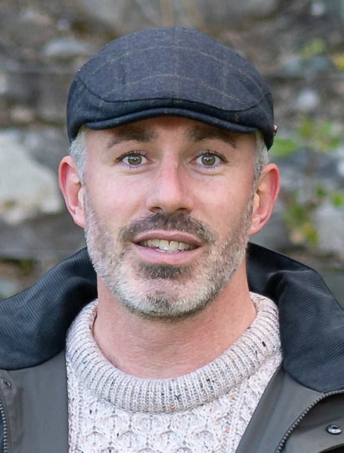 Classic Tweed Flat Cap – Blue Box Check