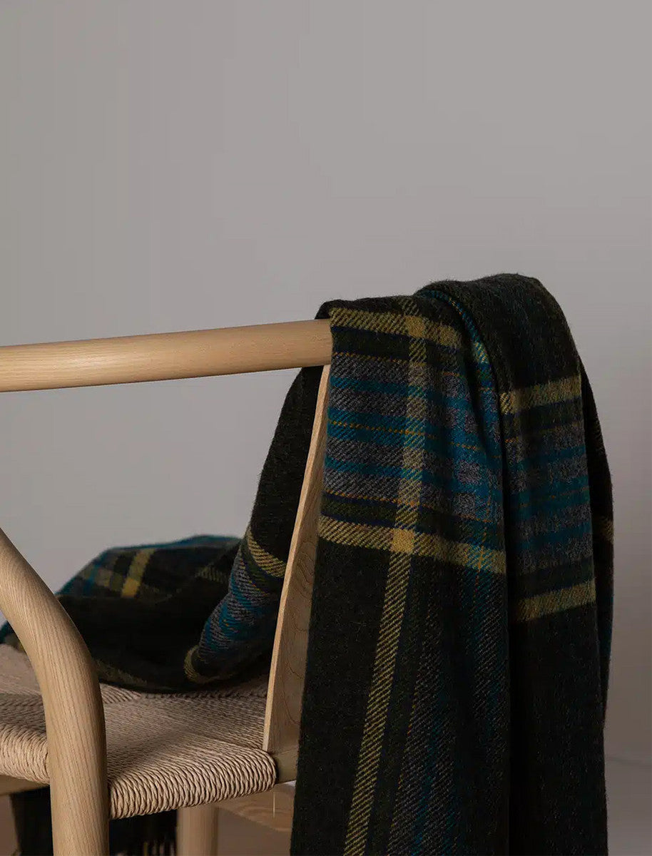 Lambswool Throw - Army &amp; Blue Check 