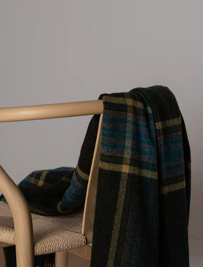 Lambswool Throw - Army &amp; Blue Check 