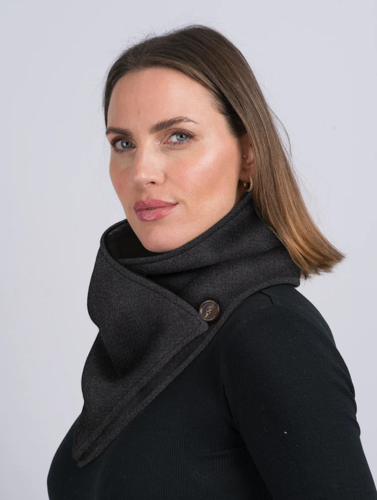 Luxurious Wool Tweed Snood - Light Green