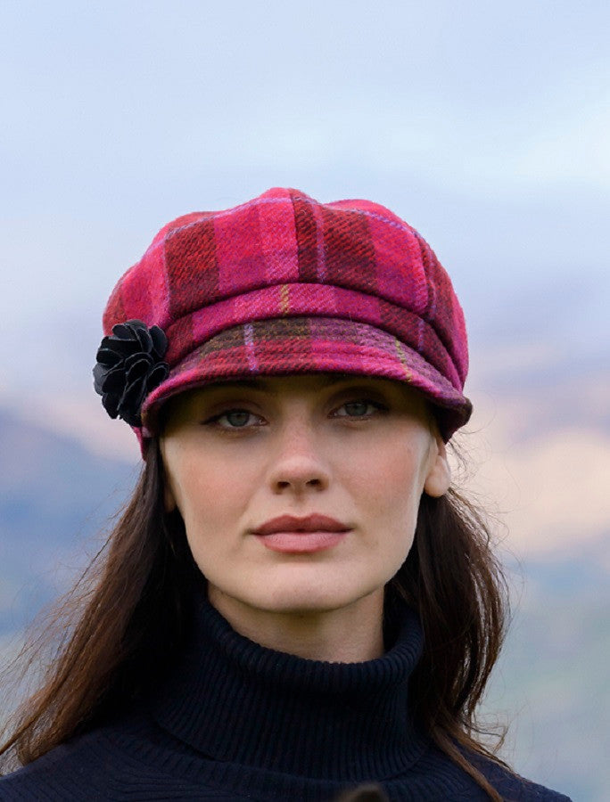 Ladies Tweed Newsboy Hat - Pink Plaid