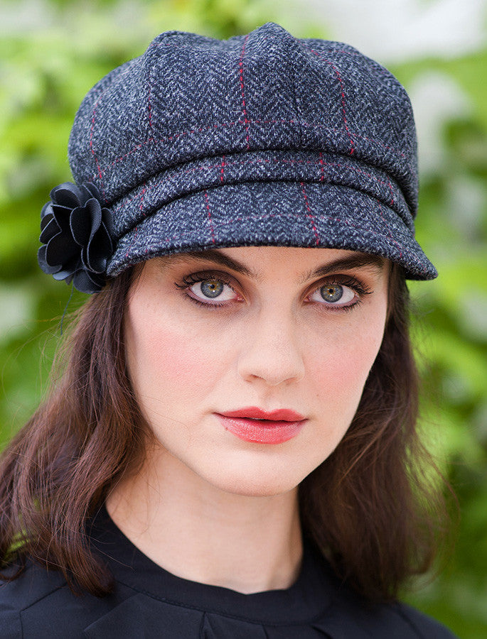Ladies Tweed Newsboy Hat - Charcoal with Red 