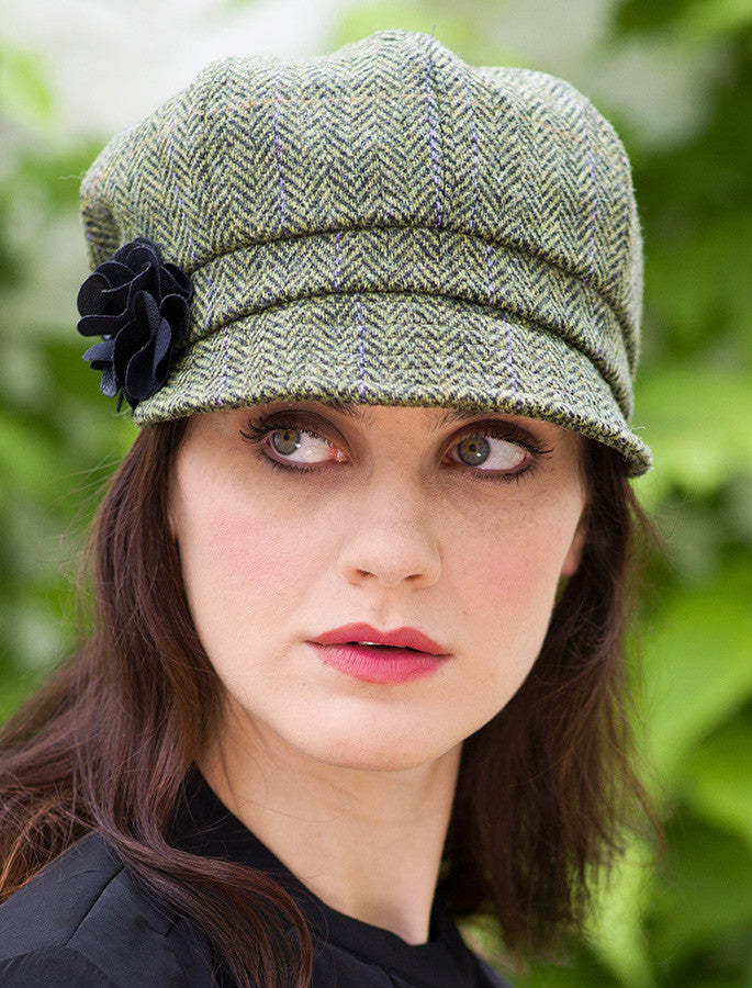 Ladies Tweed Newsboy Hat - Light Green Plaid 
