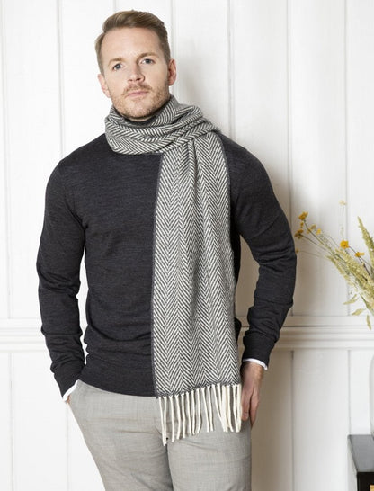 Cashmere Scarf - Oxford &amp; White Herringbone 