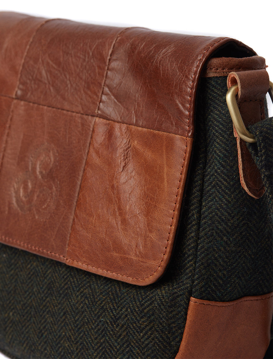 Traditional Tweed &amp; Leather Flap Bag