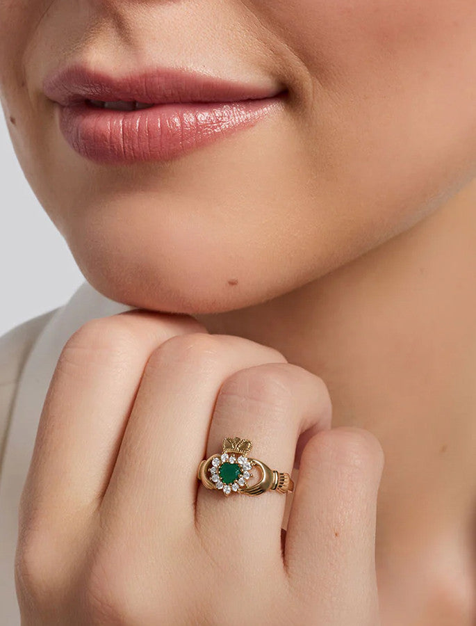 9K Gold Green Agate Claddagh Ring