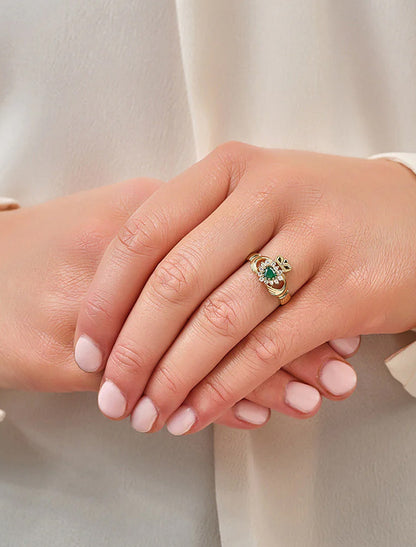 9K Gold Green Agate Claddagh Ring
