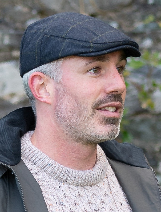 Classic Tweed Flat Cap – Blue Box Check