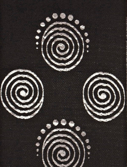 Celtic Spiral Scarf - Black &amp; White 