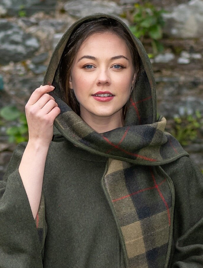Donegal Tweed Pure Wool Country Walking Cape | Jimmy Hourihan